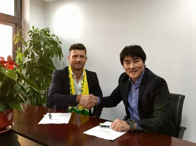 此前塞尔电台表示，若能保持主力位置，克罗斯愿意与皇马续约。